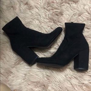 STEVE MADDEN BOOTIES